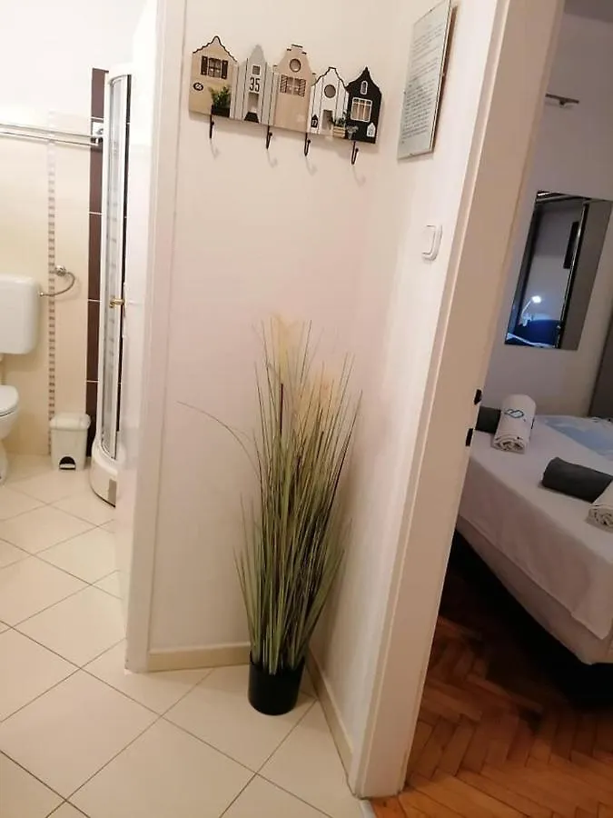 ביוגראד נה מורו Apartments Andrijana