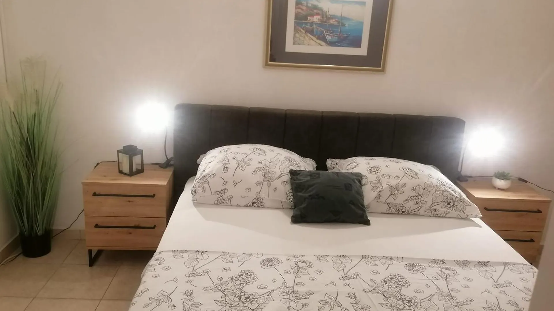 ביוגראד נה מורו Apartments Andrijana